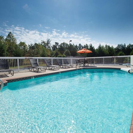 Hampton Inn Cornelia Exterior foto