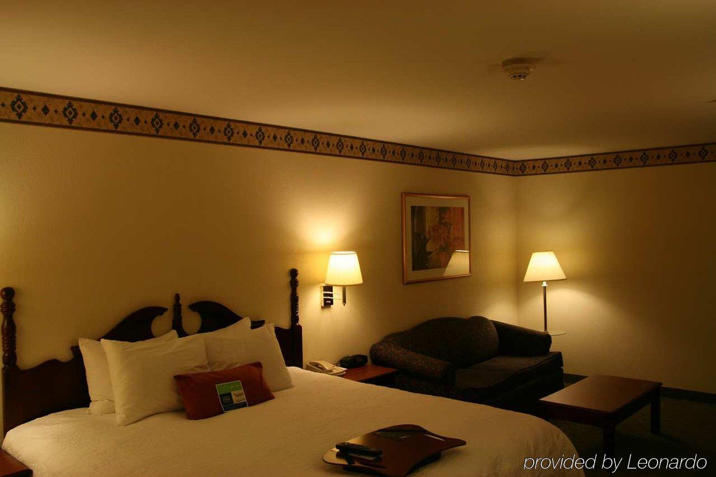 Hampton Inn Cornelia Habitación foto