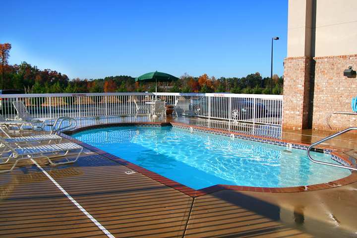 Hampton Inn Cornelia Exterior foto
